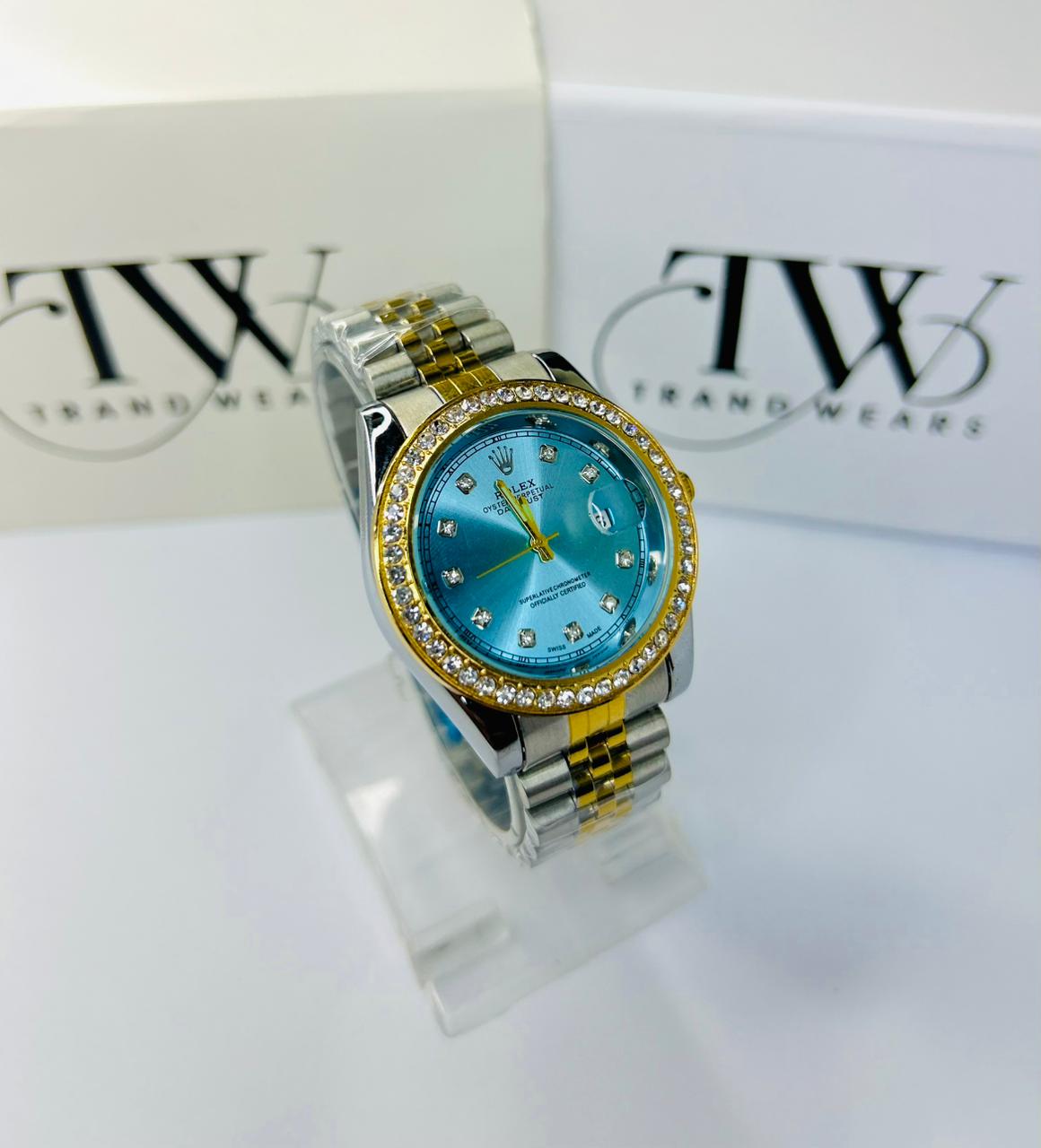 Classic Rolly Wrist Watch – Timeless Style Statement