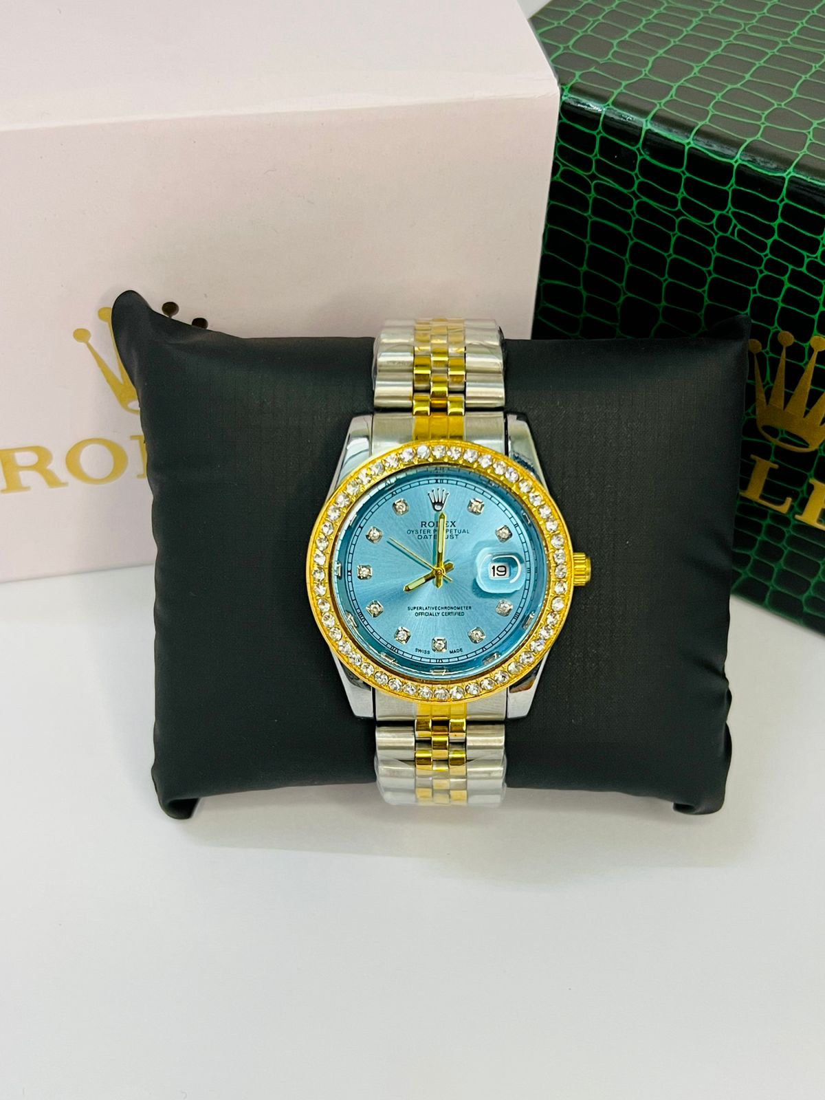 Signature Rolex Watch – Iconic Luxury Design
