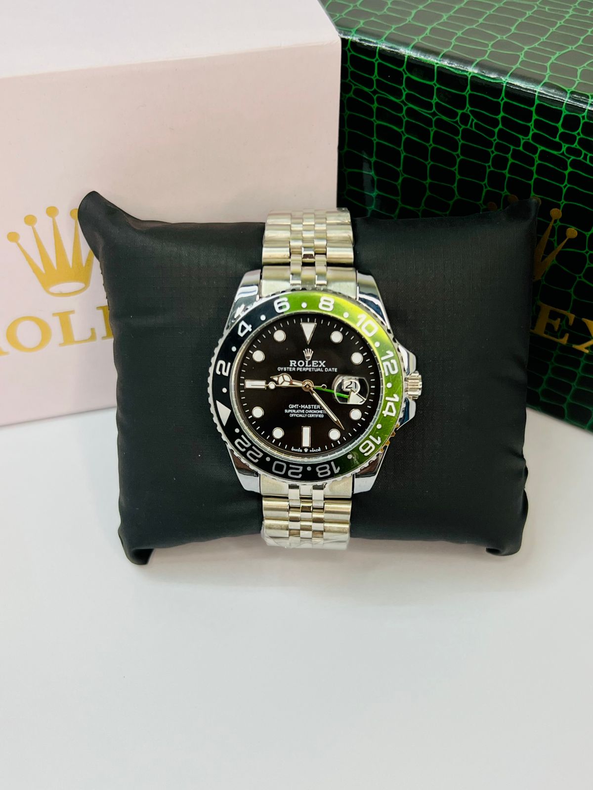 Luxury Rolex GMT Watch – Precision & Global Timekeeping