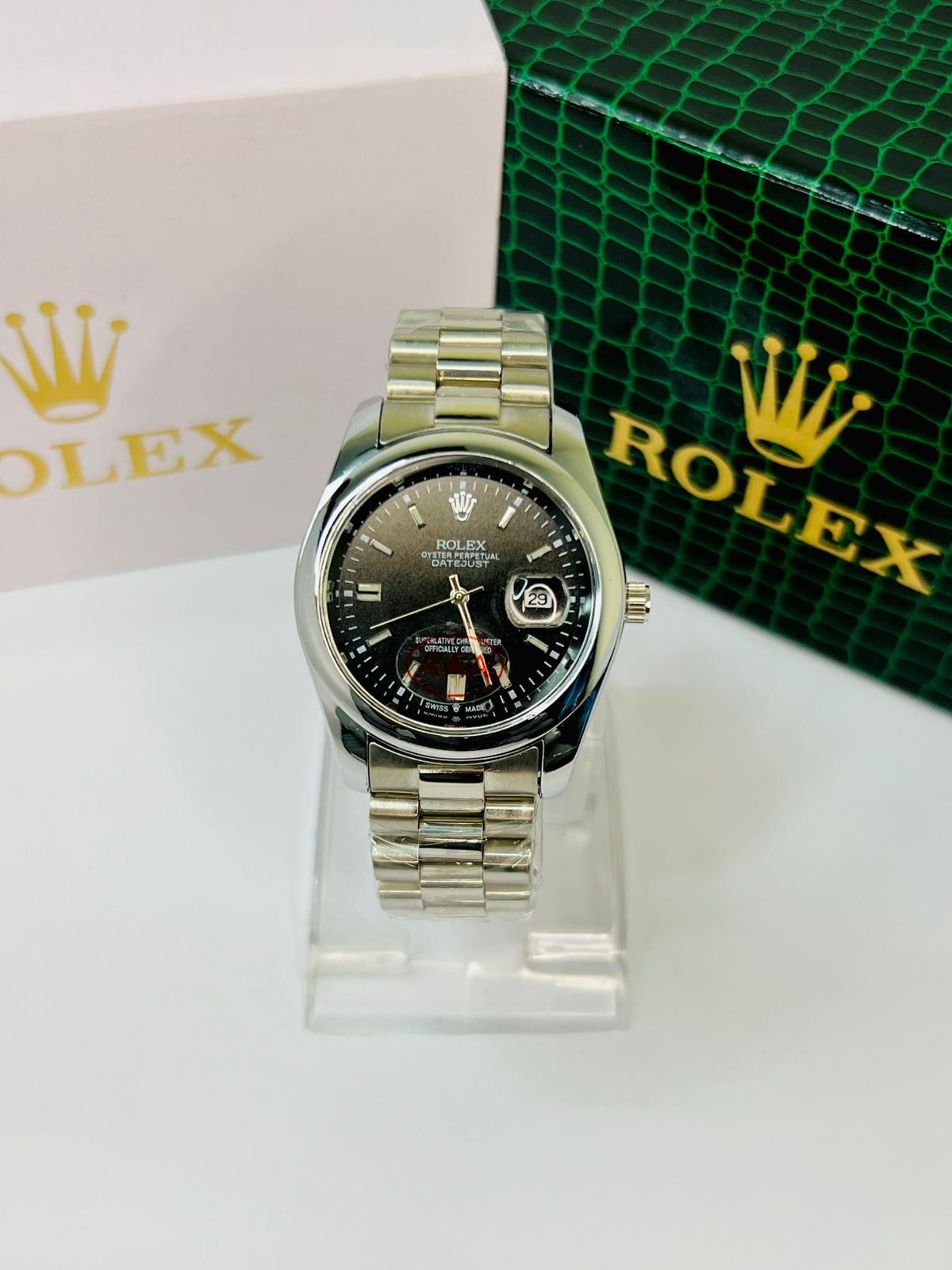 Elegant Rolex Watch – High-End Fashion Timepiece