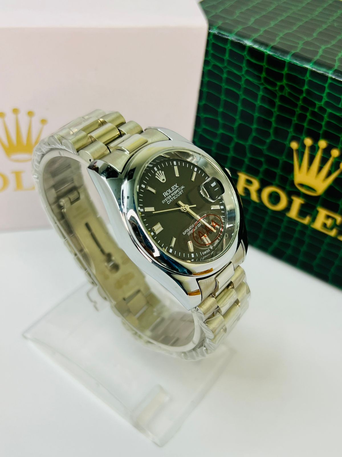Elegant Rolex Watch – High-End Fashion Timepiece