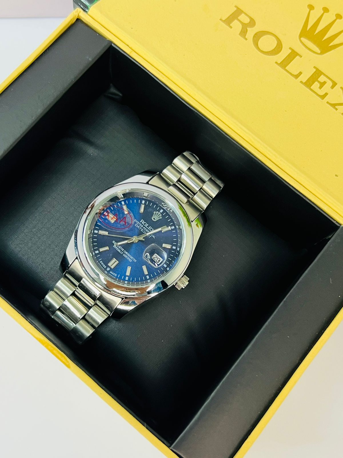 Prestige Rolex Timepiece – Iconic Classic Design