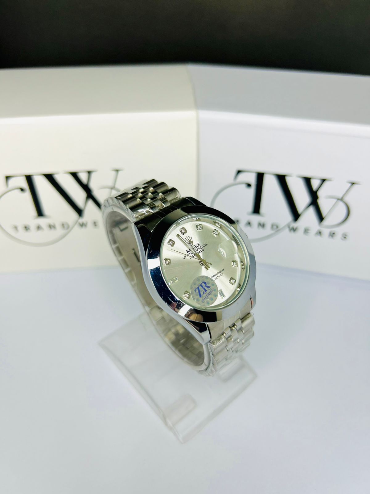 Rolly Style Luxury Watch – Bold & Sophisticated